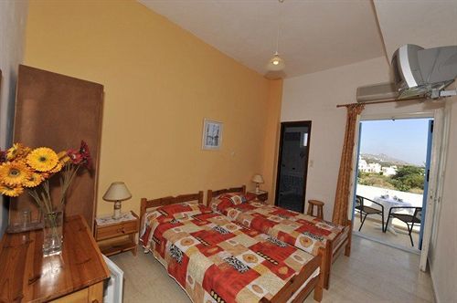Villa Pelekanos Karterados  Esterno foto