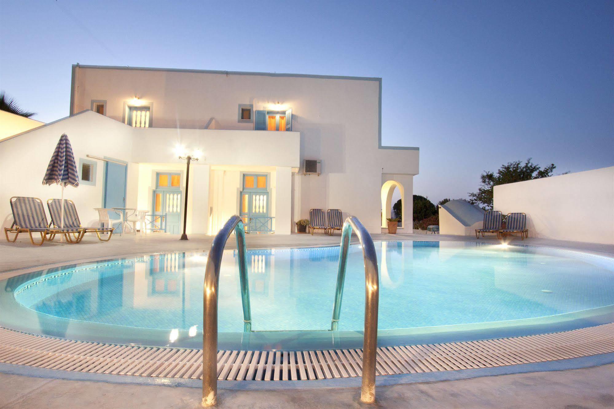 Villa Pelekanos Karterados  Esterno foto