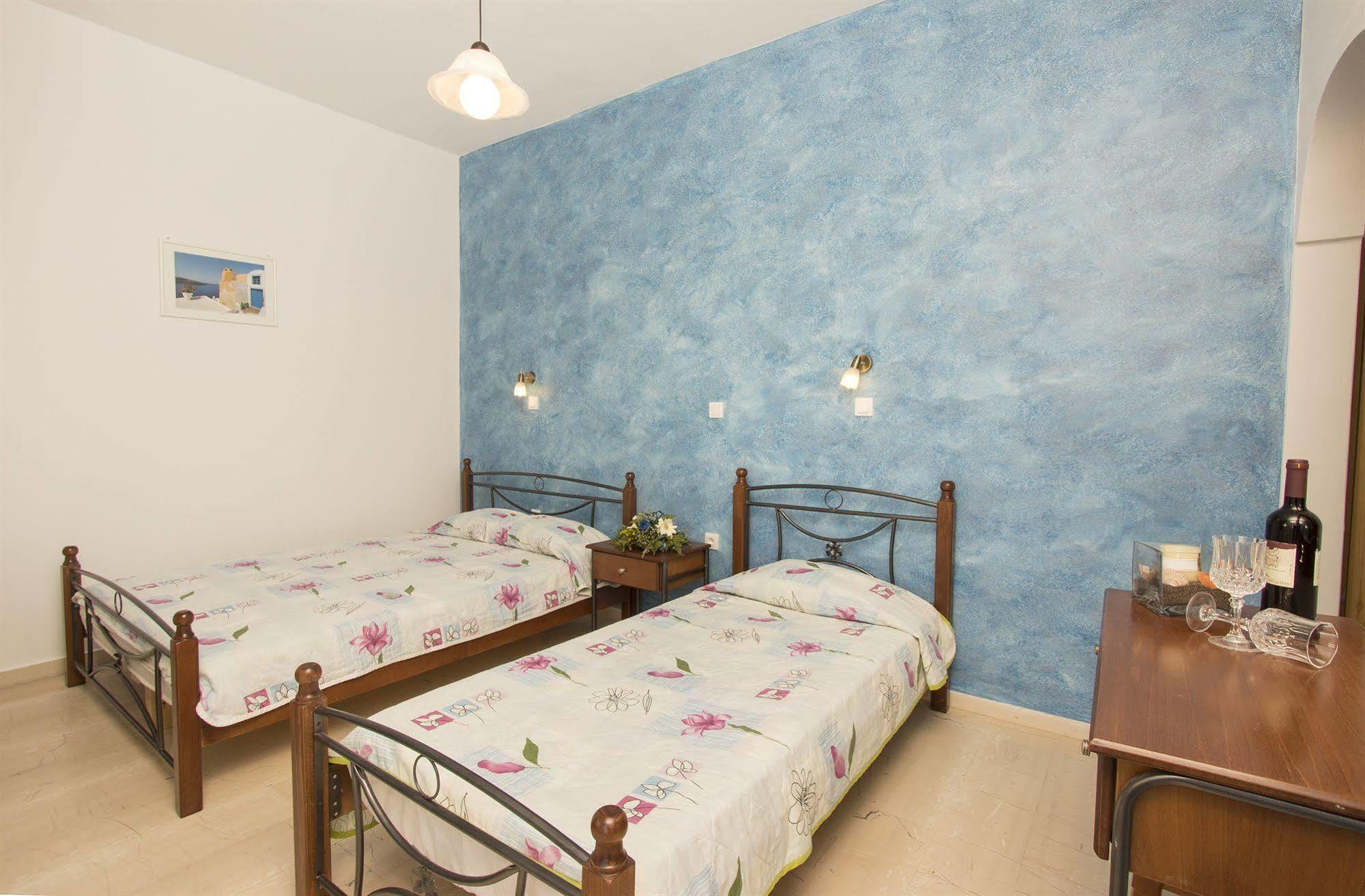 Villa Pelekanos Karterados  Esterno foto