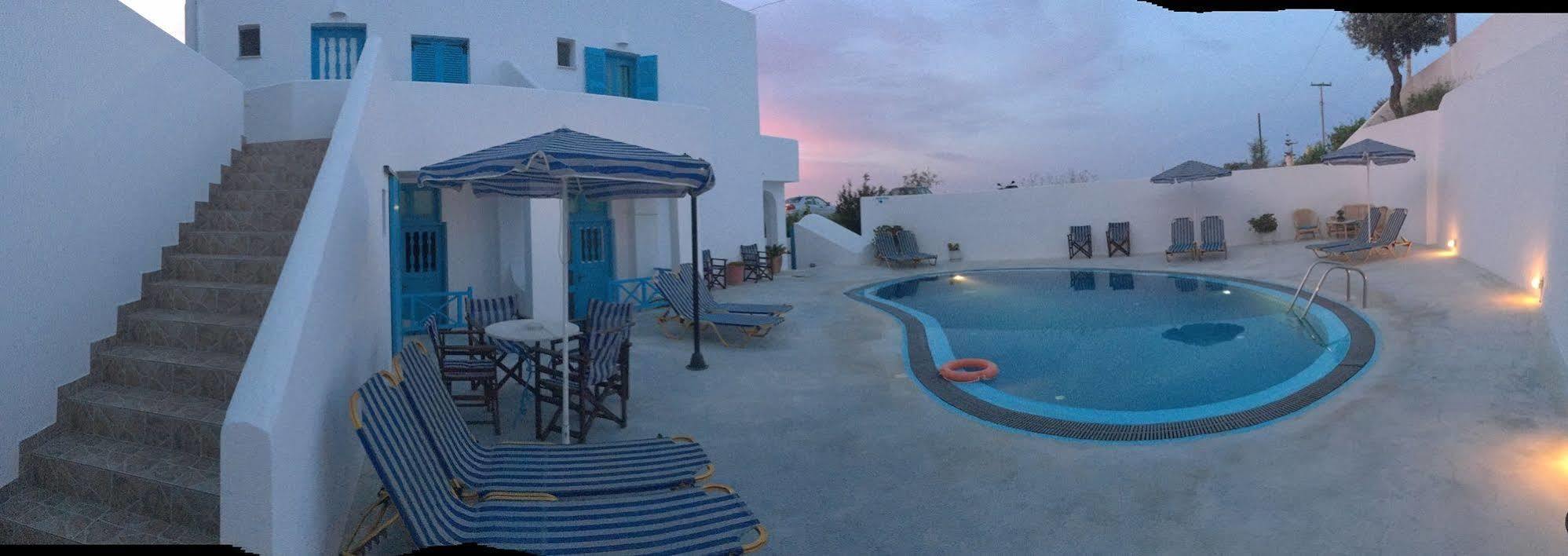 Villa Pelekanos Karterados  Esterno foto